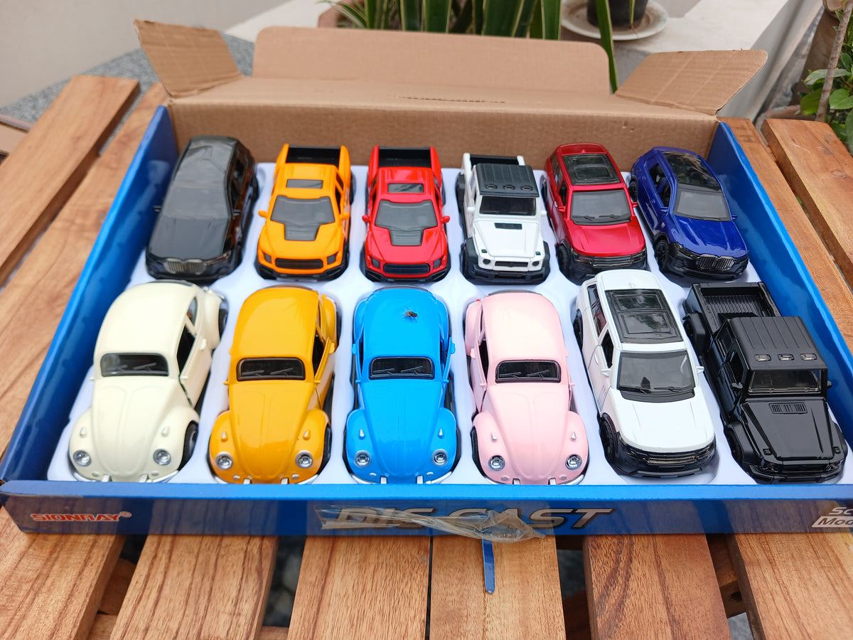 Die-Cast Style Toy Cars Set – Colorful Mini Racing Cars